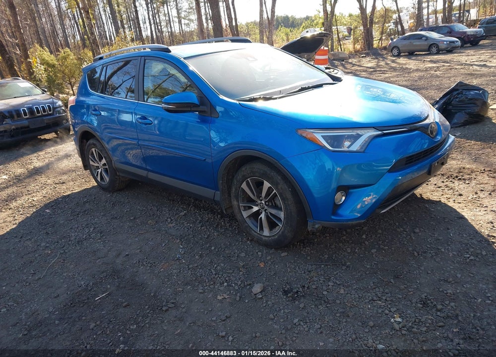 2017 TOYOTA RAV4 XLE VIN: JTMRFREV1HJ171246