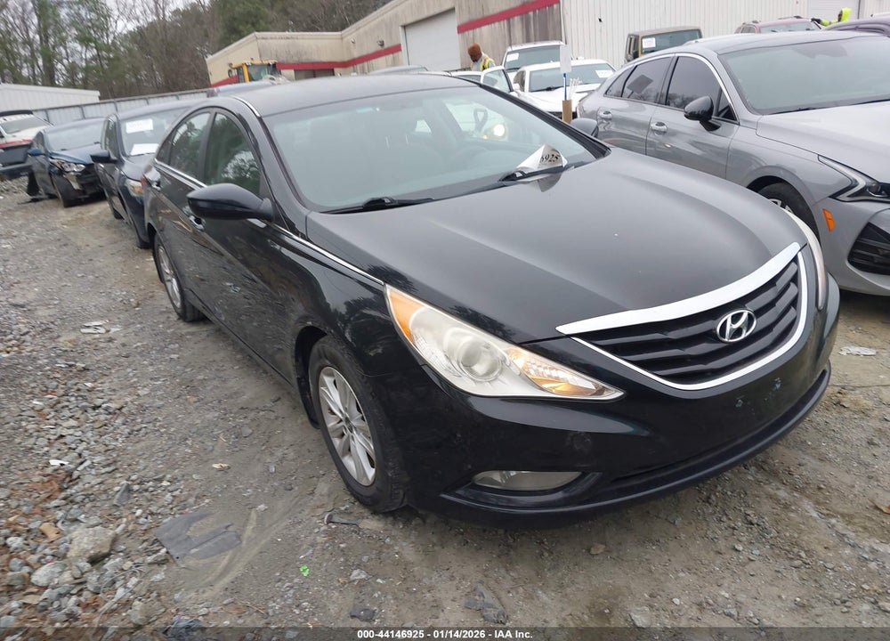 2013 HYUNDAI SONATA GLS VIN: 5NPEB4AC6DH525279