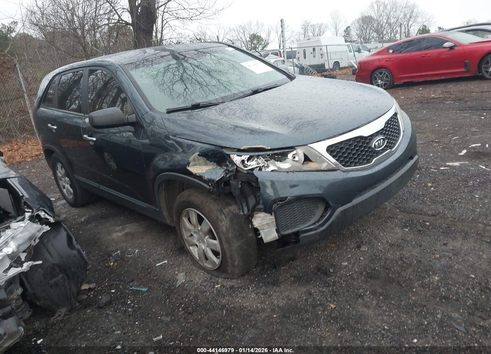 2011 KIA SORENTO VIN: 5XYKT3A15BG021609