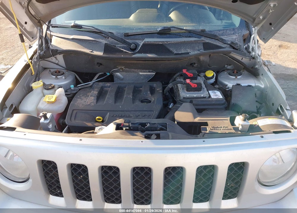 2013 JEEP PATRIOT LATITUDE VIN: 1C4NJRFB8DD209470