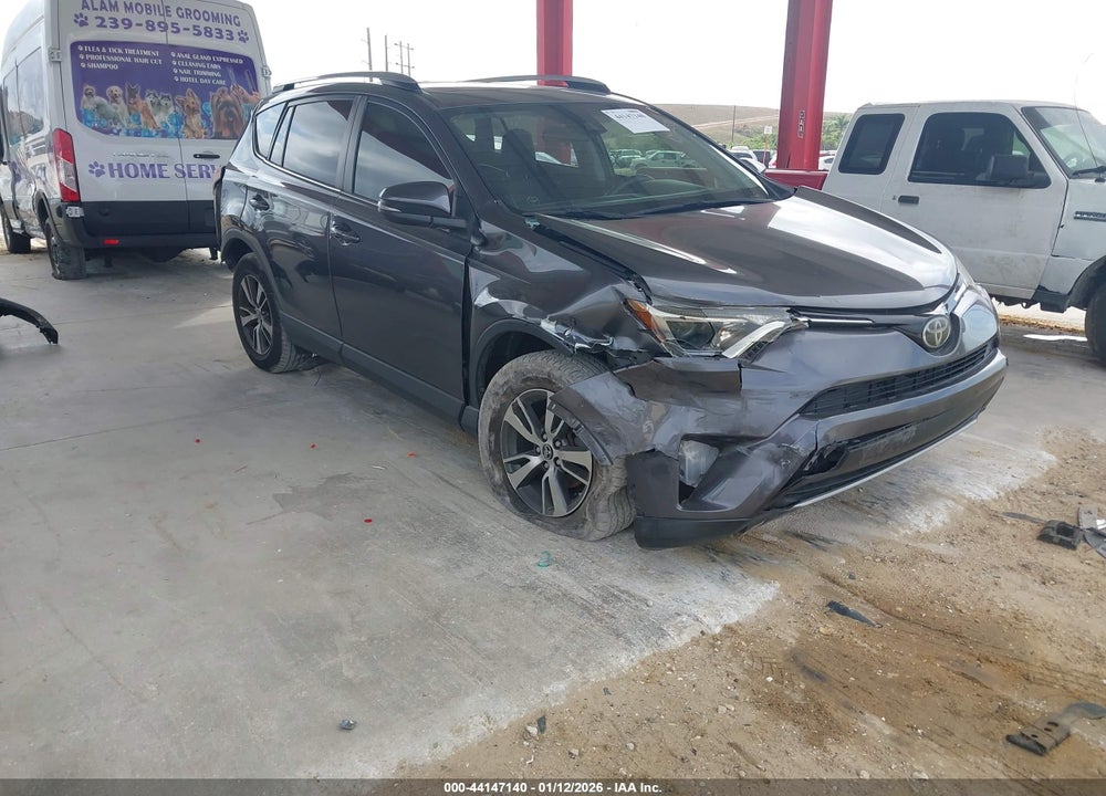 2017 TOYOTA RAV4 XLE VIN: JTMWFREV9HJ104557
