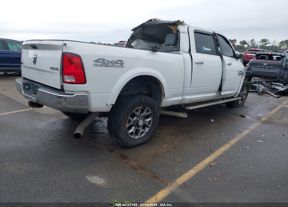 2017 RAM 2500 SLT  4X4 6'4 BOX VIN: 3C6UR5DL1HG587834