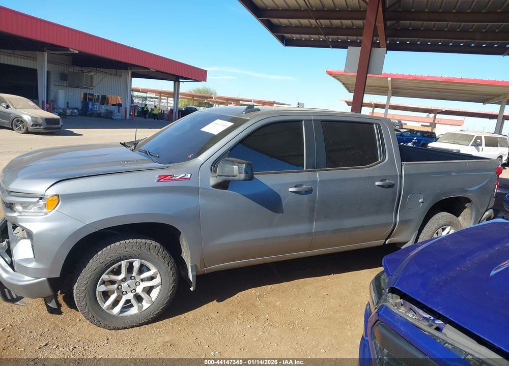 2023 CHEVROLET SILVERADO 1500 4WD  SHORT BED RST VIN: 3GCUDEE86PG140982