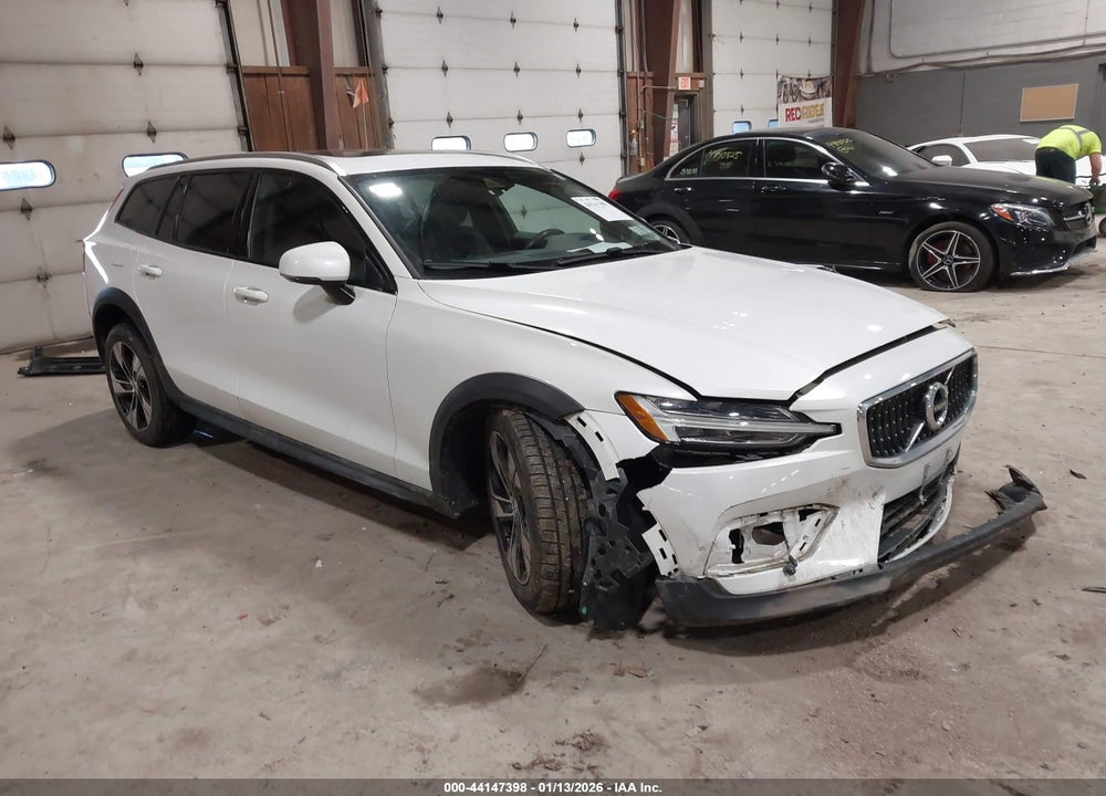2020 VOLVO V60 CROSS COUNTRY T5 VIN: YV4102WK9L1043983