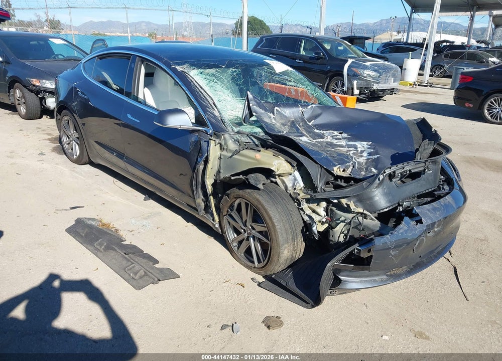 2019 TESLA MODEL 3 LONG RANGE/PERFORMANCE VIN: 5YJ3E1EB6KF195279