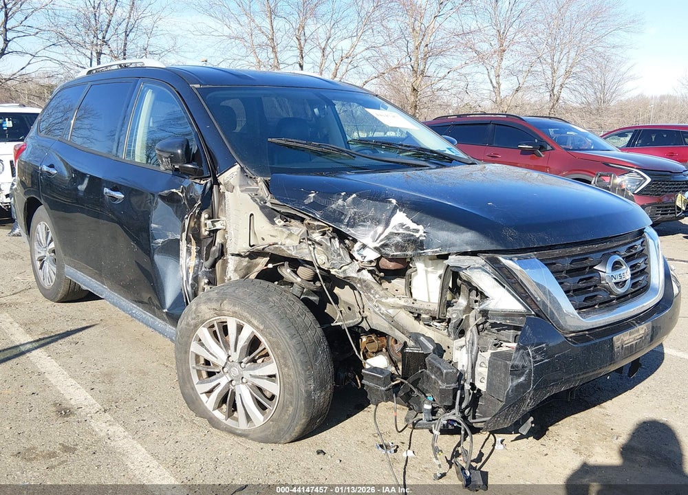 2018 NISSAN PATHFINDER SL VIN: 5N1DR2MNXJC632721