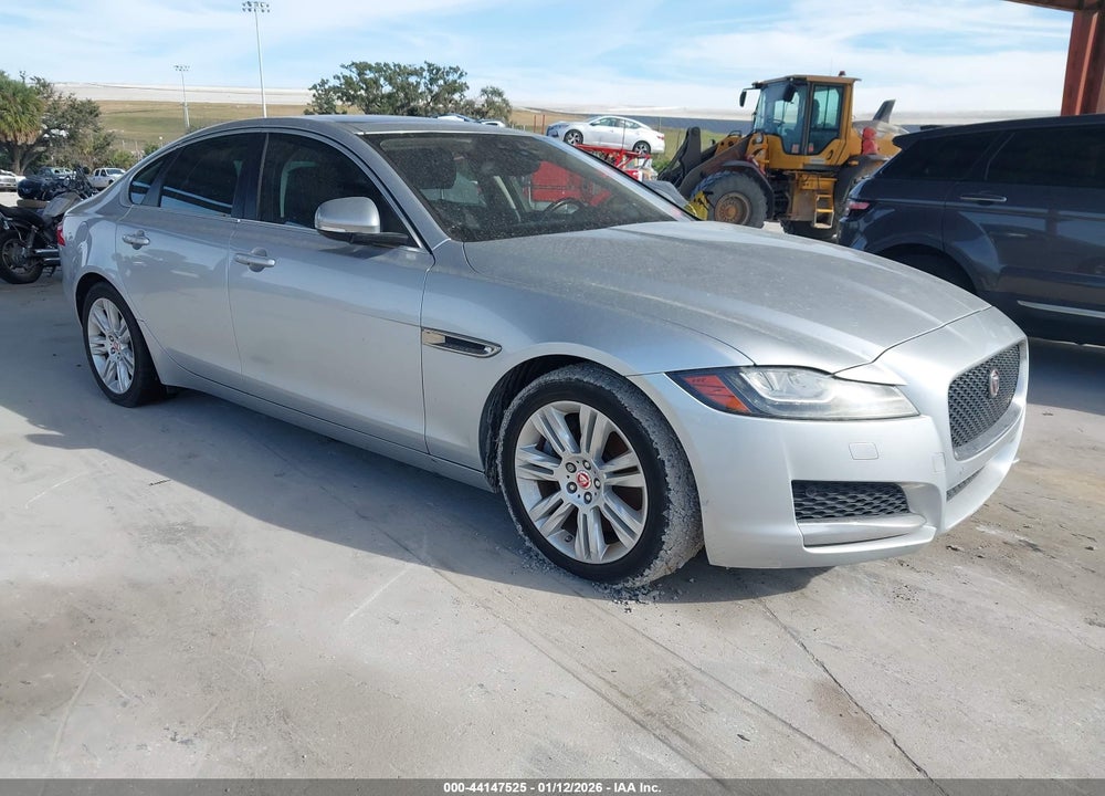 2017 JAGUAR XF 35T PREMIUM VIN: SAJBD4BV7HCY48966