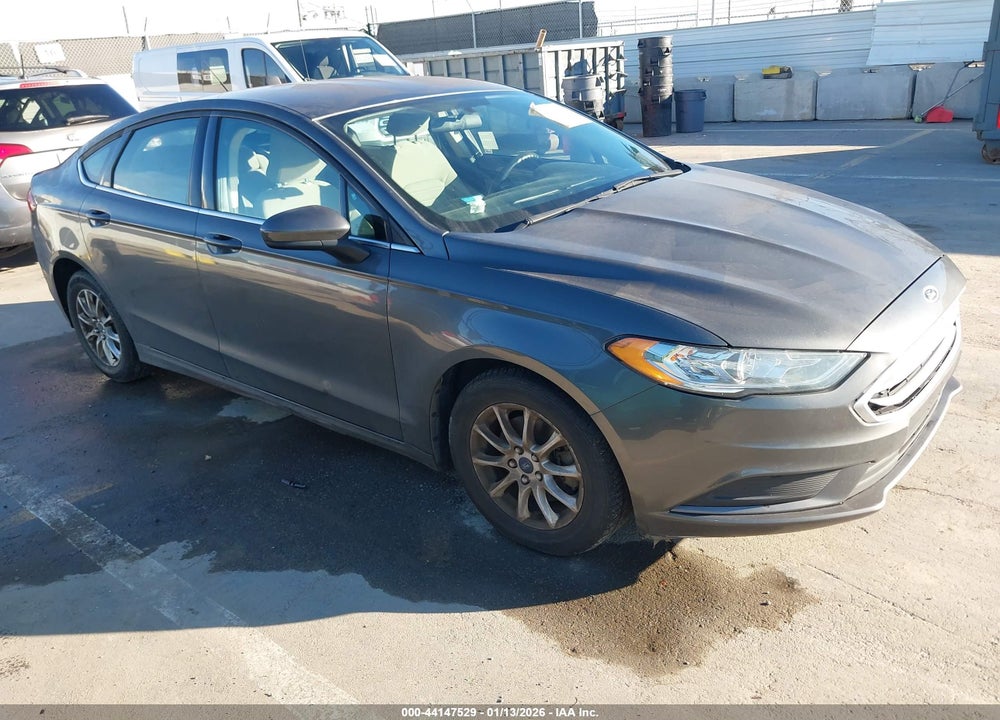 2017 FORD FUSION S VIN: 3FA6P0G76HR141780