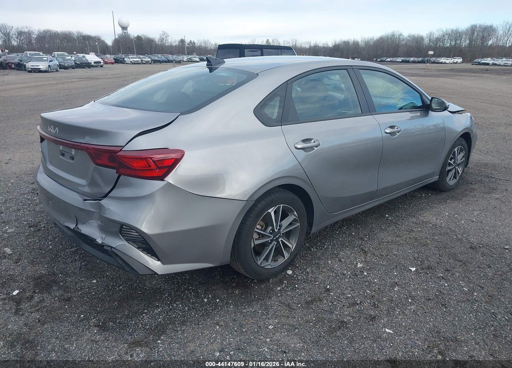 2023 KIA FORTE LXS VIN: 3KPF24AD5PE582353