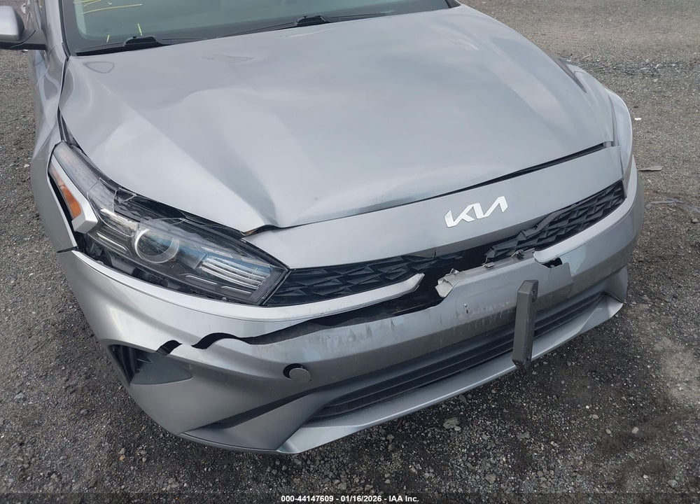 2023 KIA FORTE LXS VIN: 3KPF24AD5PE582353