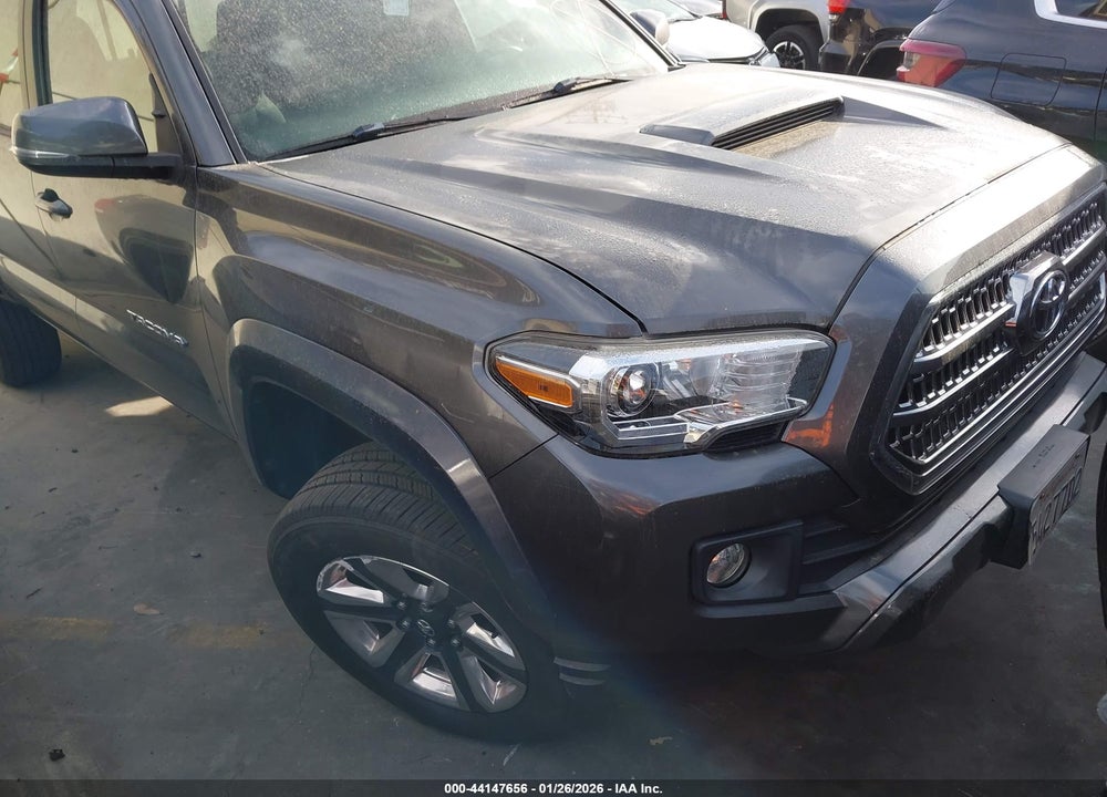 2017 TOYOTA TACOMA TRD SPORT VIN: 3TMAZ5CN8HM032119