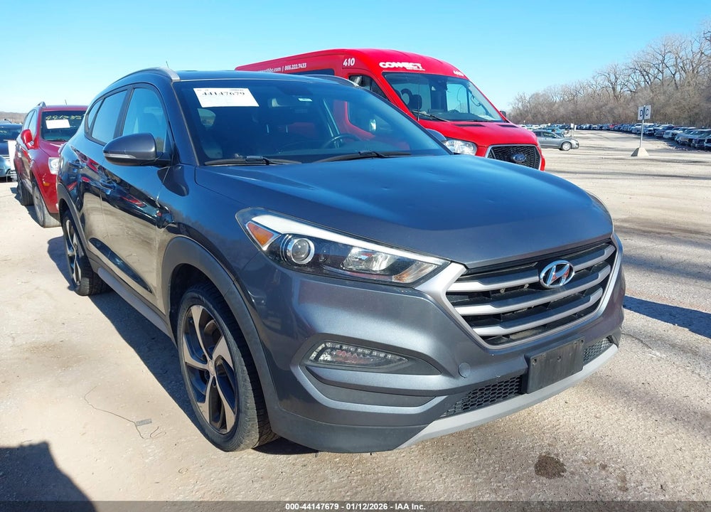 2017 HYUNDAI TUCSON SPORT VIN: KM8J3CA22HU434272