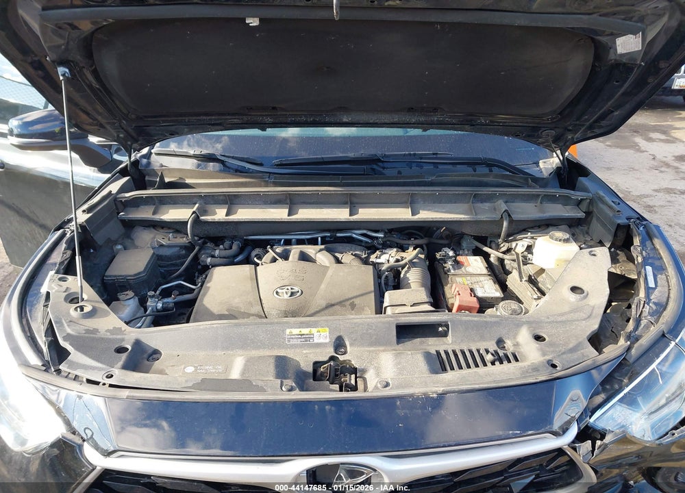 2021 TOYOTA HIGHLANDER XLE VIN: 5TDHZRBH5MS066448