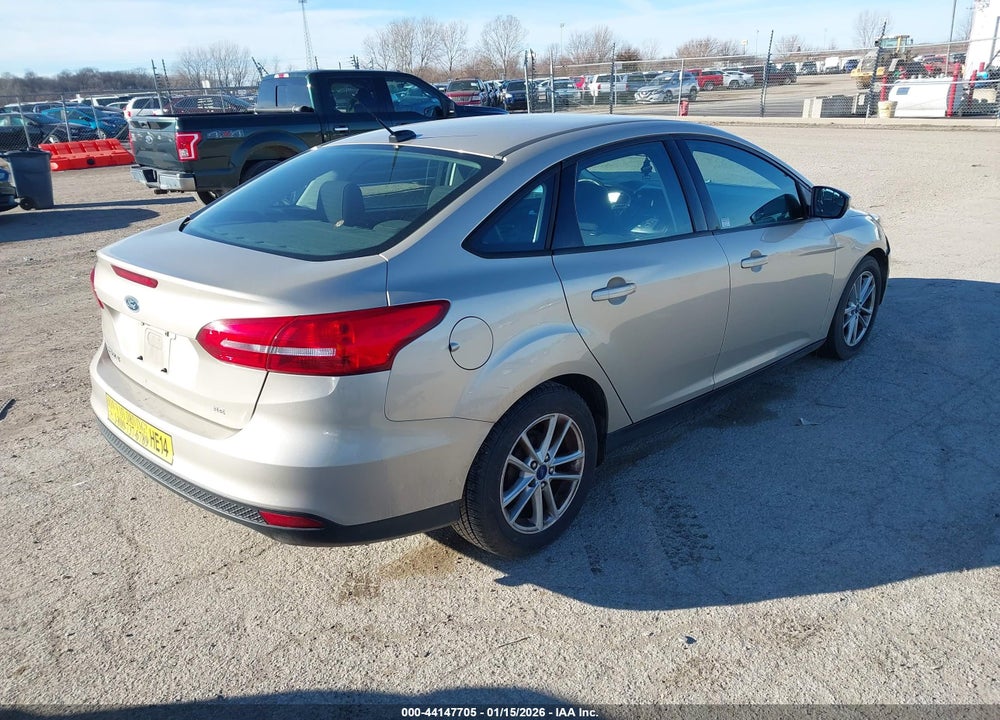 2017 FORD FOCUS SE VIN: 1FADP3F25HL327744