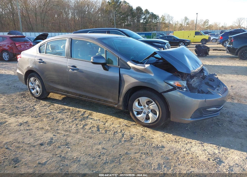 2013 HONDA CIVIC LX VIN: 19XFB2F55DE020082