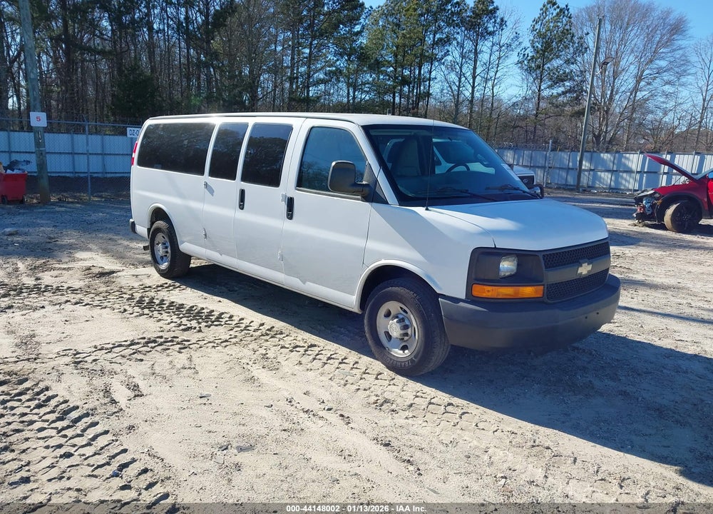 2016 CHEVROLET EXPRESS 3500 LS VIN: 1GAZGNFG1G1204811