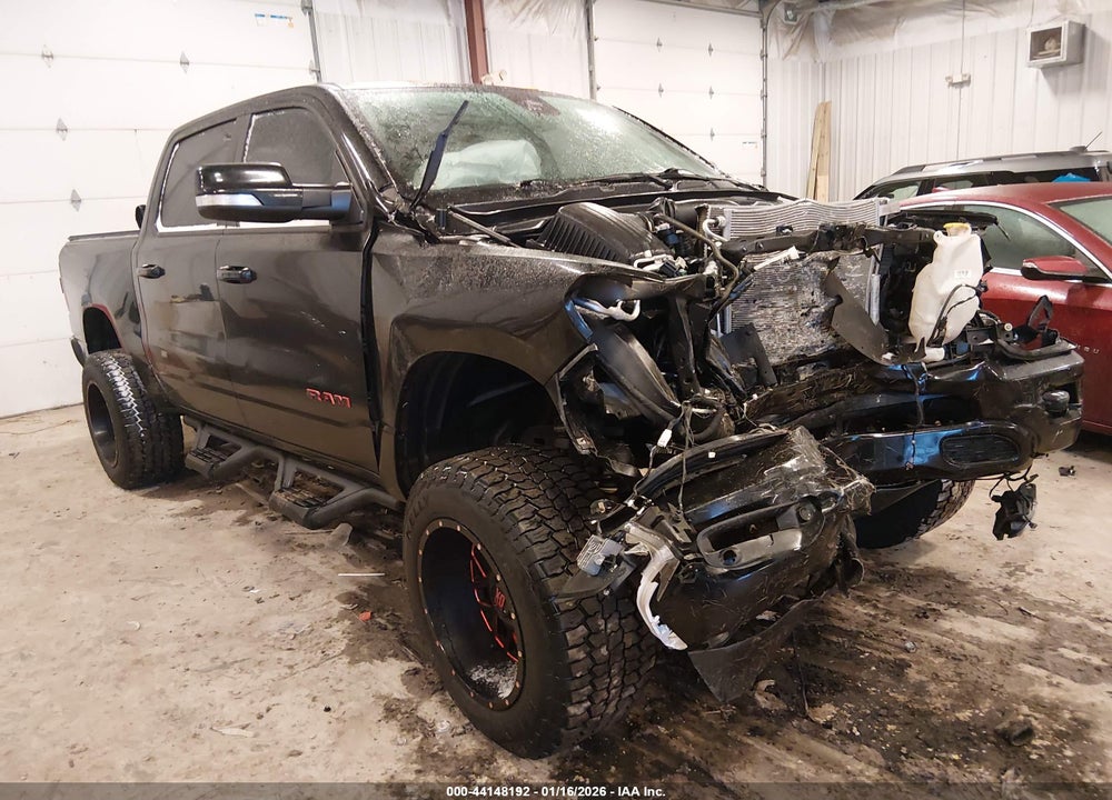 2019 RAM 1500 BIG HORN/LONE STAR  4X4 5'7 BOX VIN: 1C6SRFFT2KN692259