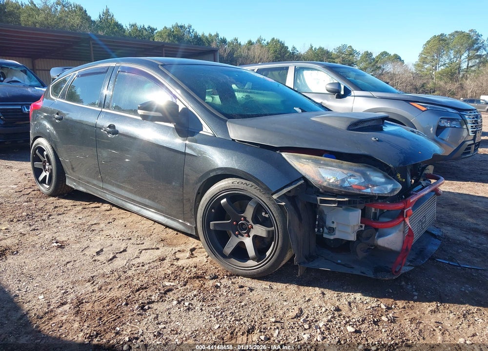 2013 FORD FOCUS ST VIN: 1FADP3L94DL359452