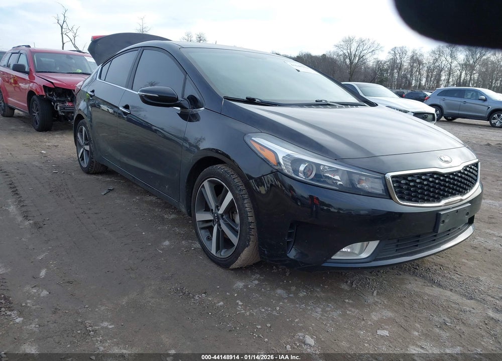 2018 KIA FORTE EX VIN: 3KPFL4A8XJE192582