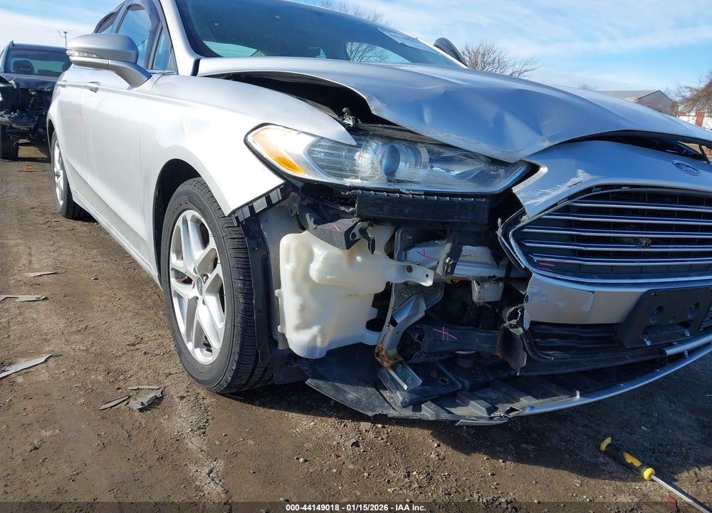 2015 FORD FUSION SE VIN: 1FA6P0H76F5117915