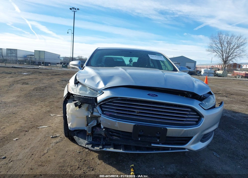 2015 FORD FUSION SE VIN: 1FA6P0H76F5117915