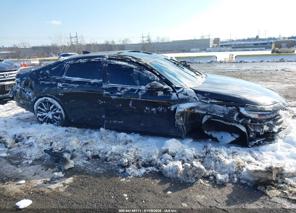 2024 HONDA ACCORD HYBRID TOURING VIN: 1HGCY2F82RA030138