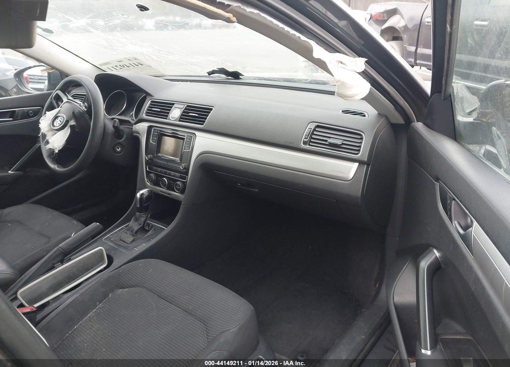 2016 VOLKSWAGEN PASSAT 1.8T S VIN: 1VWAT7A39GC037471
