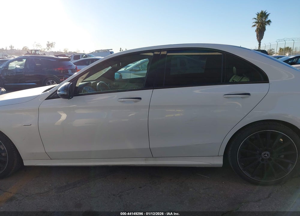 2021 MERCEDES-BENZ C 300 SEDAN VIN: W1KWF8DB2MR639037
