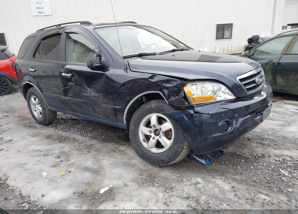 2008 KIA SORENTO LX VIN: KNDJC735385857200