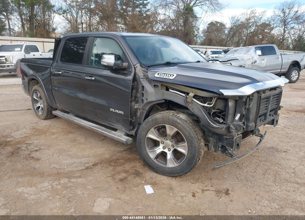 2019 RAM 1500 LAIE  4X2 5'7 BOX VIN: 1C6RREJT1KN769008