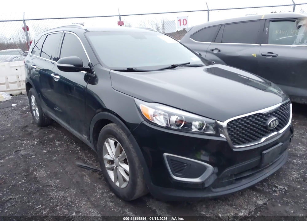 2016 KIA SORENTO 2.4L LX VIN: 5XYPGDA33GG017065