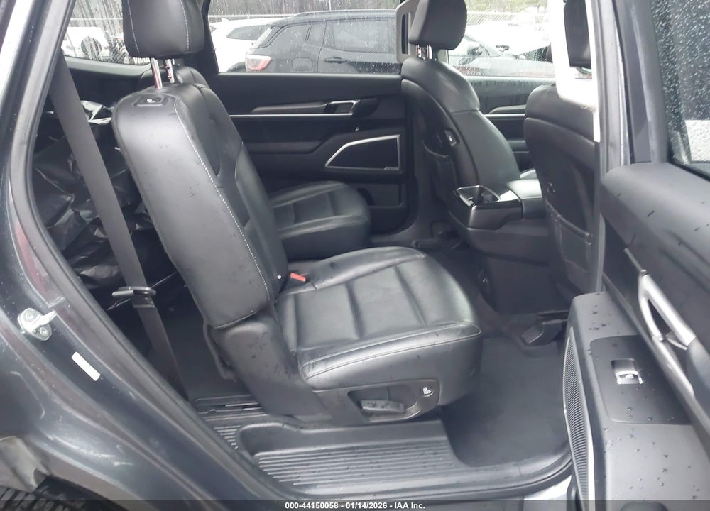 2021 KIA TELLURIDE S VIN: 5XYP64HC9MG181165