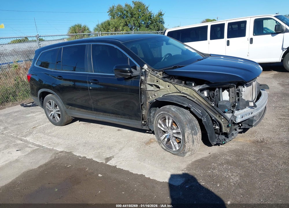 2017 HONDA PILOT EX-L VIN: 5FNYF5H85HB036675
