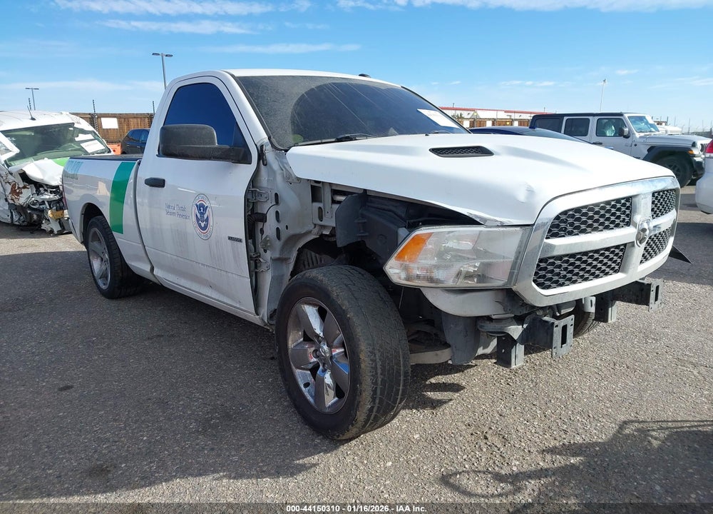 2019 RAM 1500 CLASSIC EXPRESS  4X2 6'4 BOX VIN: 3C6JR6AT3KG555214