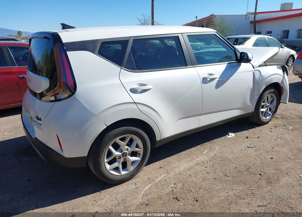 2023 KIA SOUL LX VIN: KNDJ23AU5P7862892