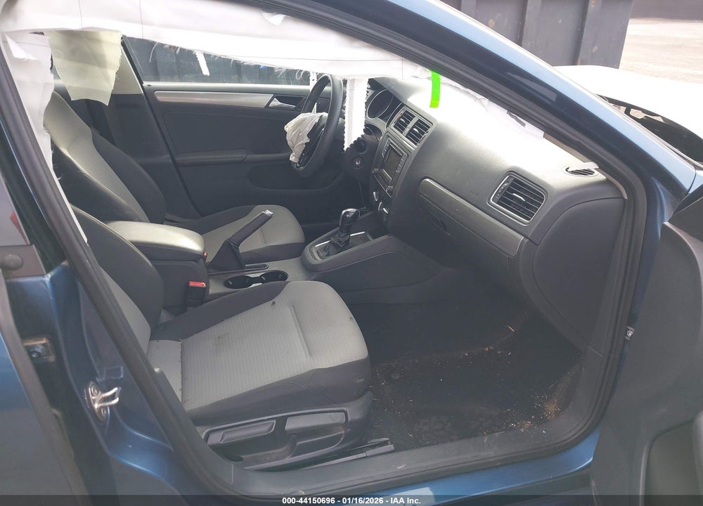 2017 VOLKSWAGEN JETTA 1.4T S VIN: 3VW2B7AJ2HM269254
