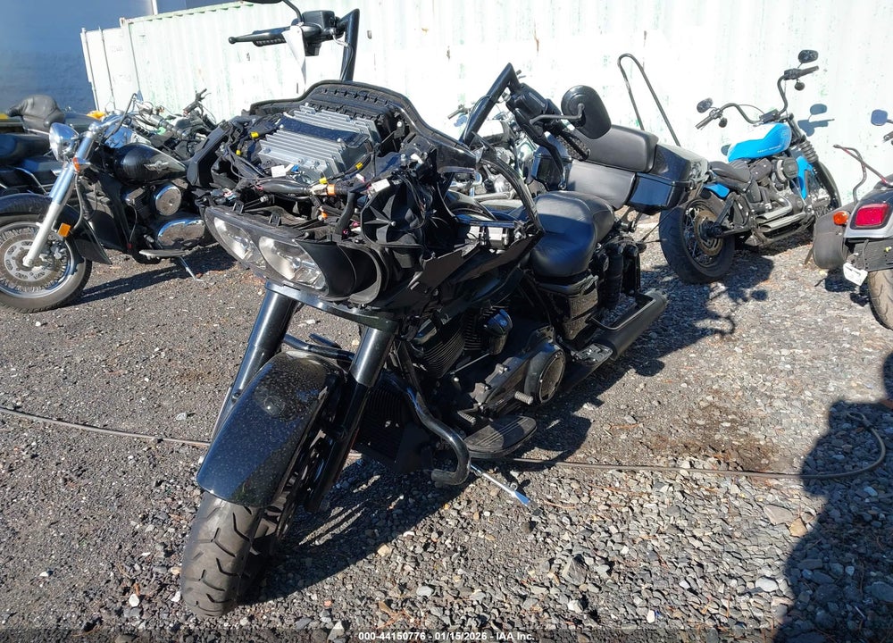 2018 HARLEY-DAVIDSON FLTRXS ROAD GLIDE SPECIAL VIN: 1HD1KTC17JB632311