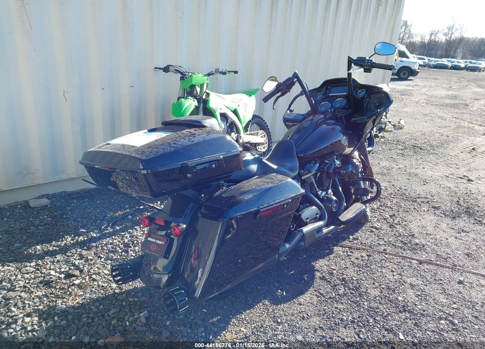 2018 HARLEY-DAVIDSON FLTRXS ROAD GLIDE SPECIAL VIN: 1HD1KTC17JB632311