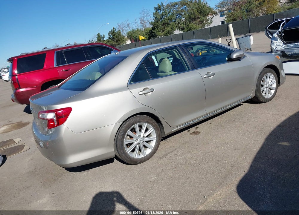 2014 TOYOTA CAMRY XLE V6 VIN: 4T1BK1FK7EU539230