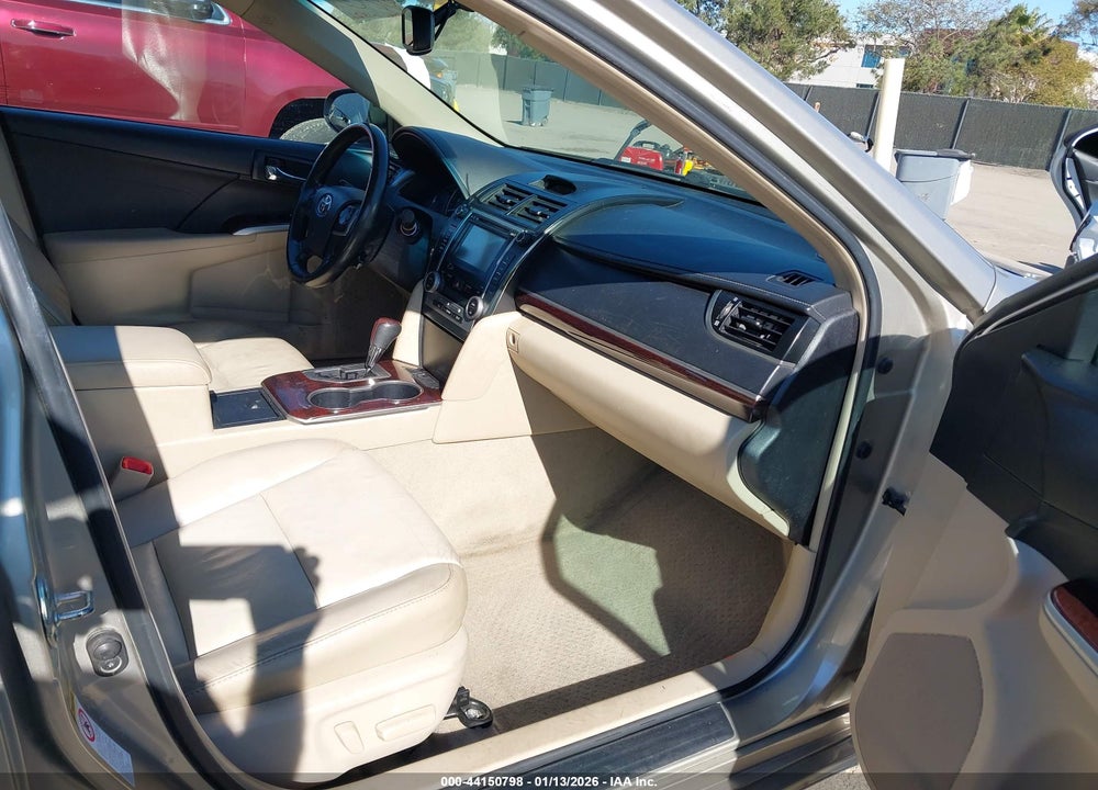 2014 TOYOTA CAMRY XLE V6 VIN: 4T1BK1FK7EU539230