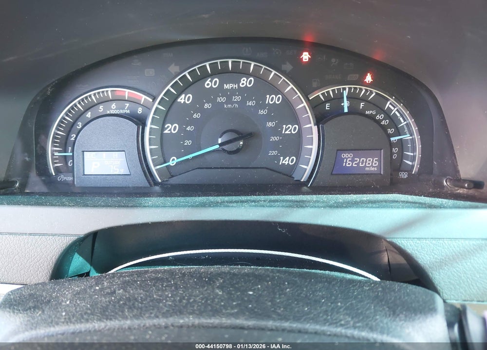 2014 TOYOTA CAMRY XLE V6 VIN: 4T1BK1FK7EU539230