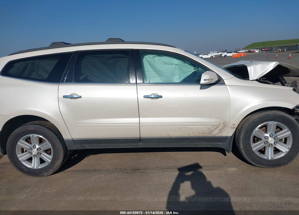 2014 CHEVROLET TRAVERSE 1LT VIN: 1GNKVGKD2EJ349642
