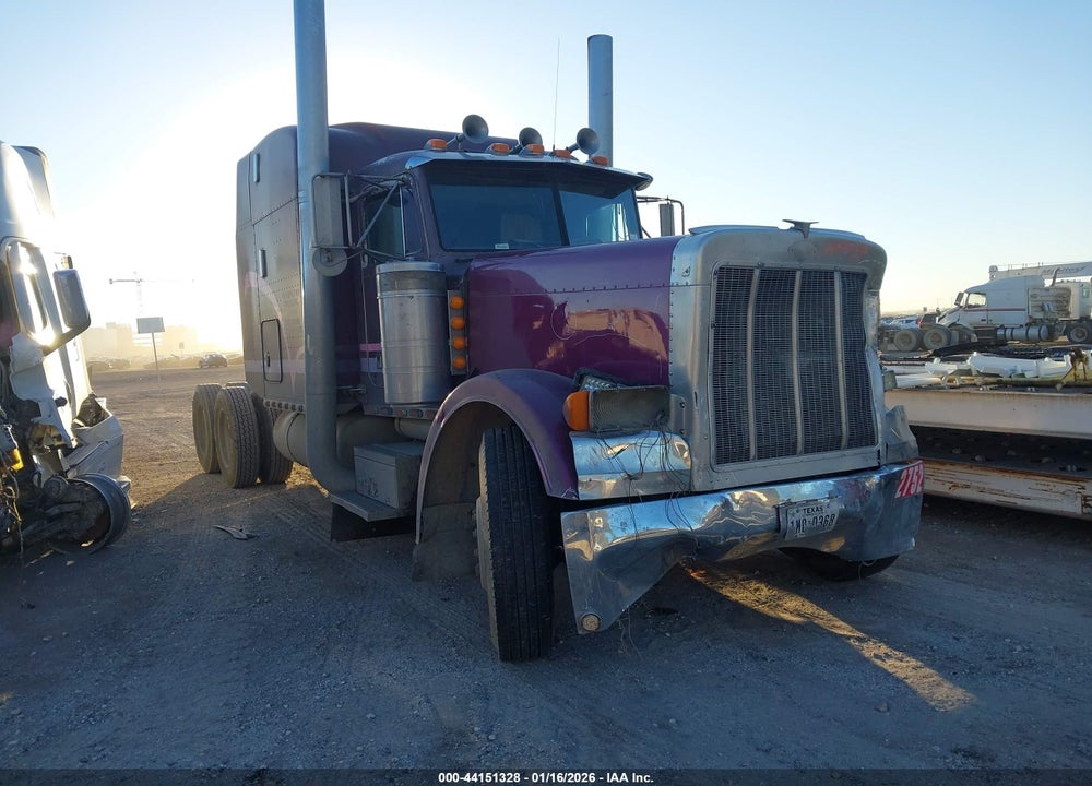 1995 PETERBILT 379 VIN: 1XP5DB9X3SD371508