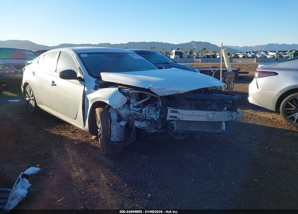 2020 NISSAN ALTIMA SR FWD VIN: 1N4BL4CV4LC135604