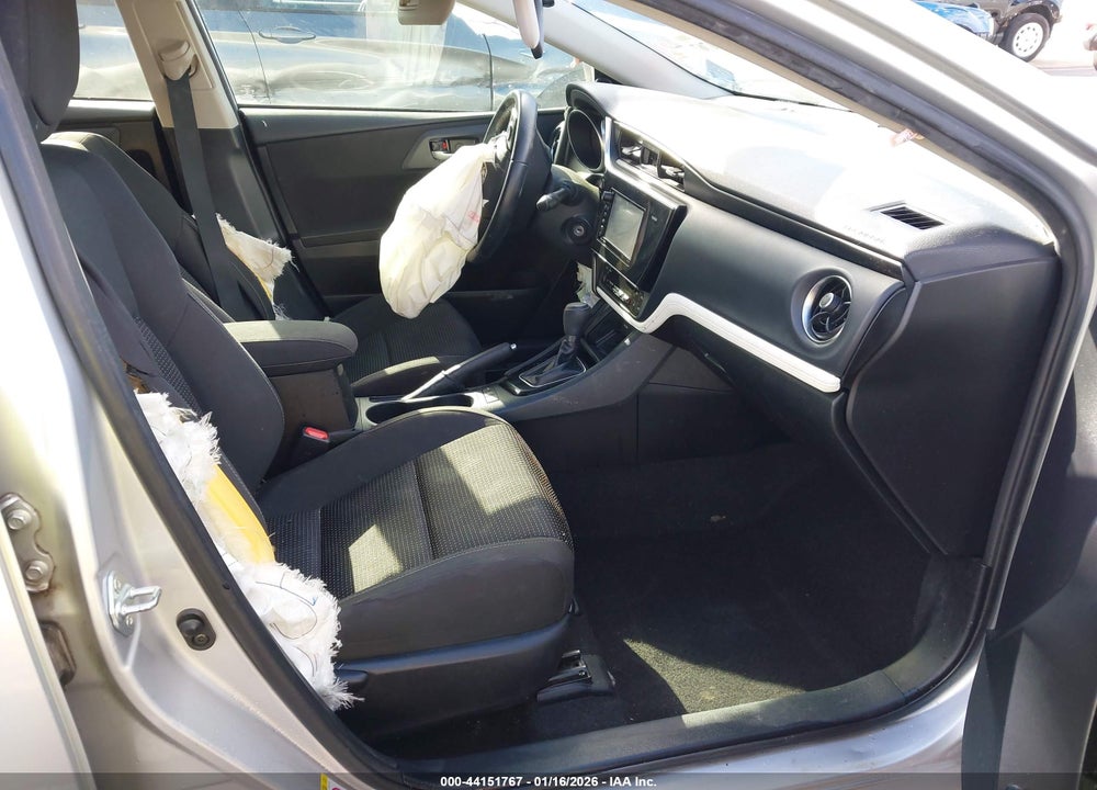 2018 TOYOTA COROLLA IM VIN: JTNKARJE7JJ564160