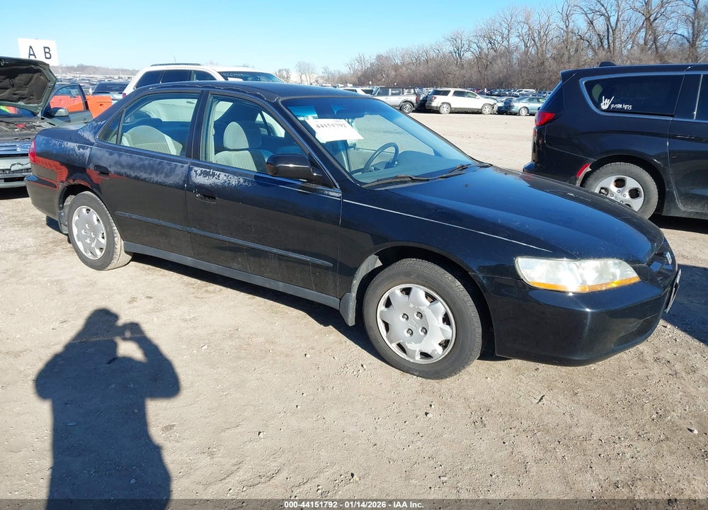 1998 HONDA ACCORD LX VIN: 1HGCG5544WA219422