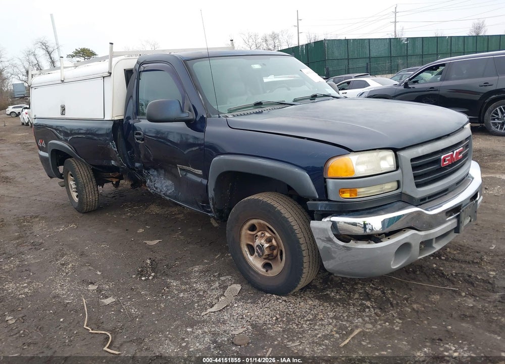 2005 GMC SIERRA 2500HD WORK TRUCK VIN: 1GTHK24U75E226598