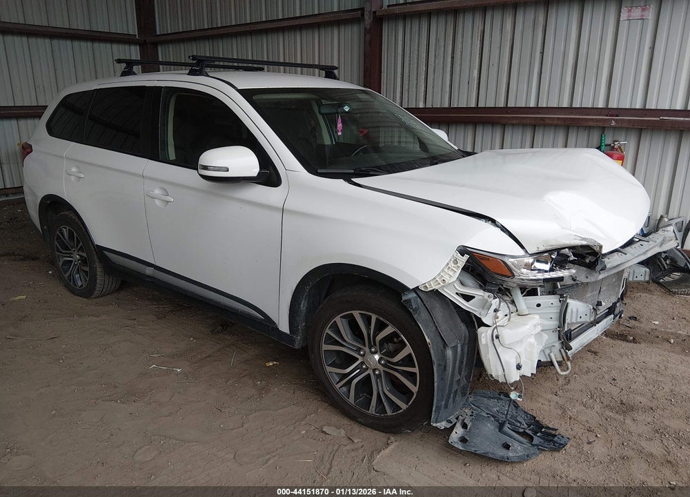 2016 MITSUBISHI OUTLANDER SE VIN: JA4AD3A30GZ014533
