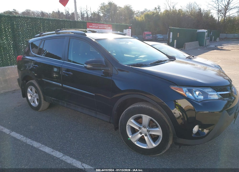 2013 TOYOTA RAV4 XLE VIN: 2T3RFREV4DW022907