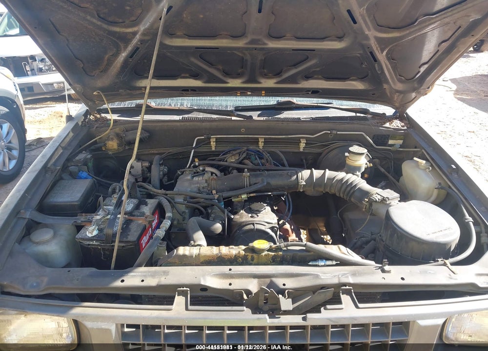 1995 ISUZU CONVENTIONAL SHORT BED VIN: JAACL11L3S7212539